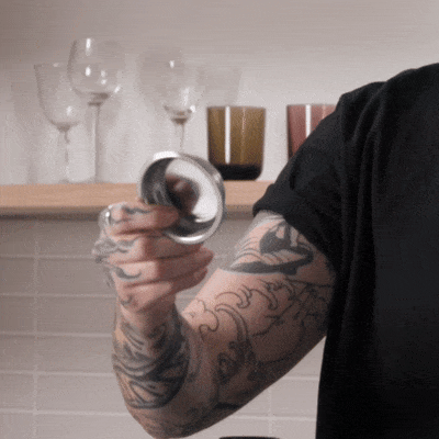 HowtoPullaShot2-DoubleWalledBasket-ezgif.com-optimize.gif
